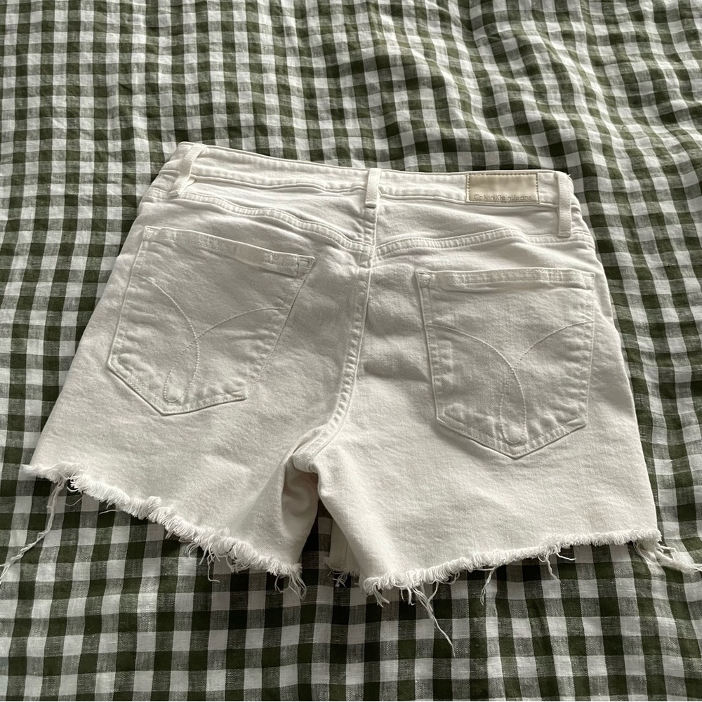 Calvin Klein White Denim Shorts Size 28